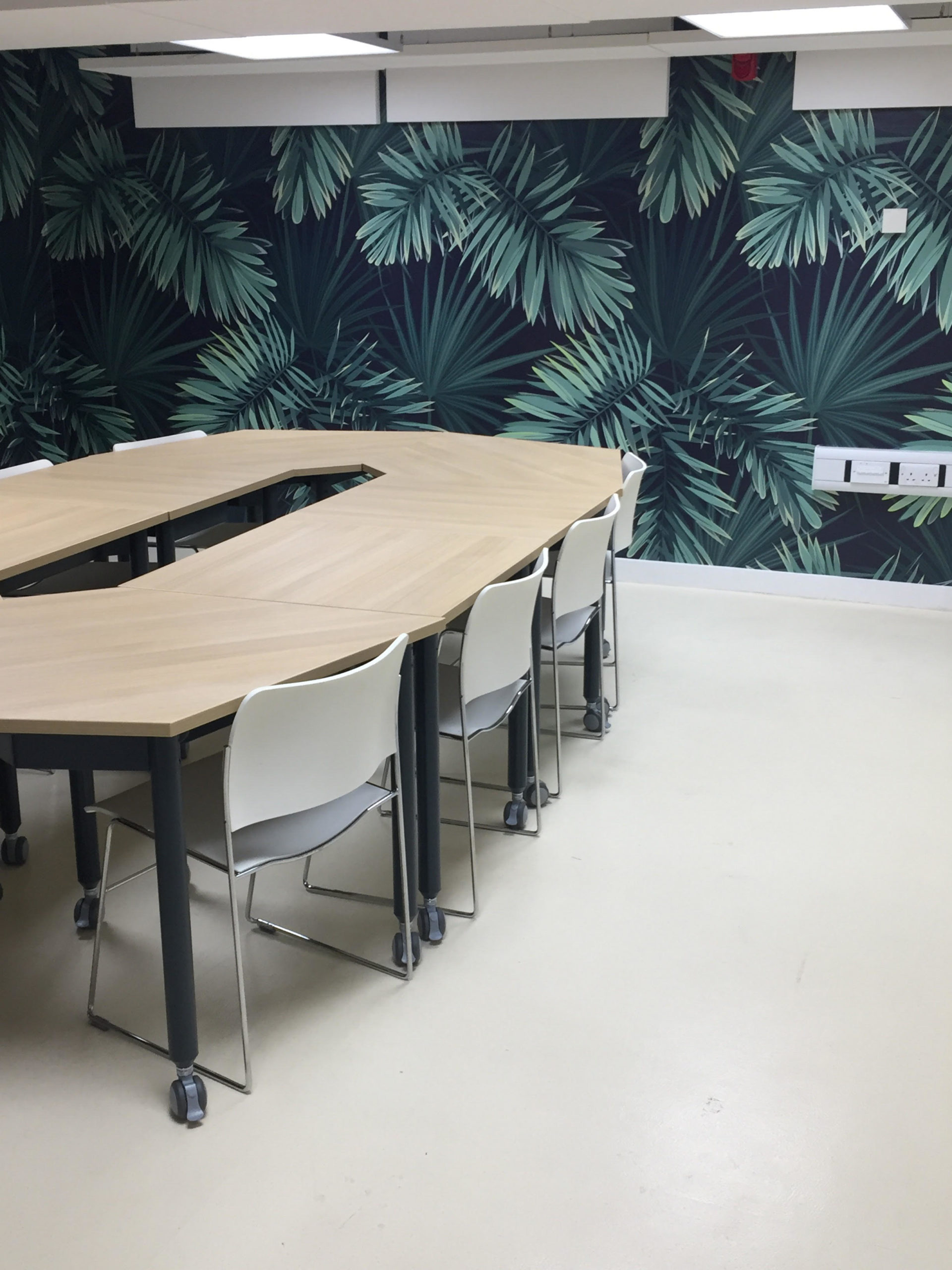 The-E-Lab Green Room