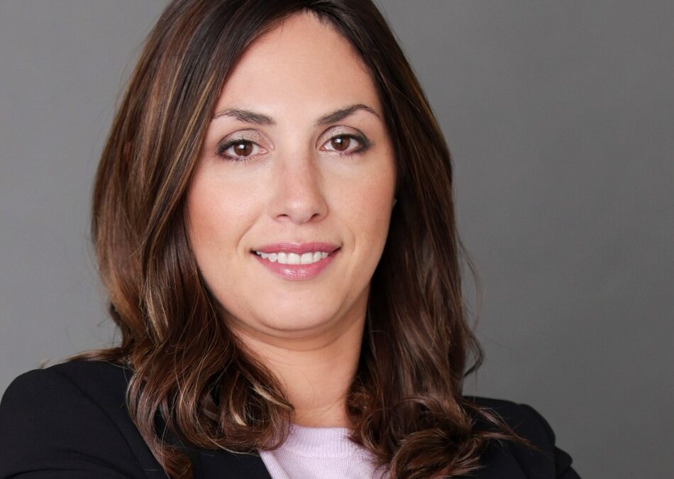 Nechama Shofnos – Finance